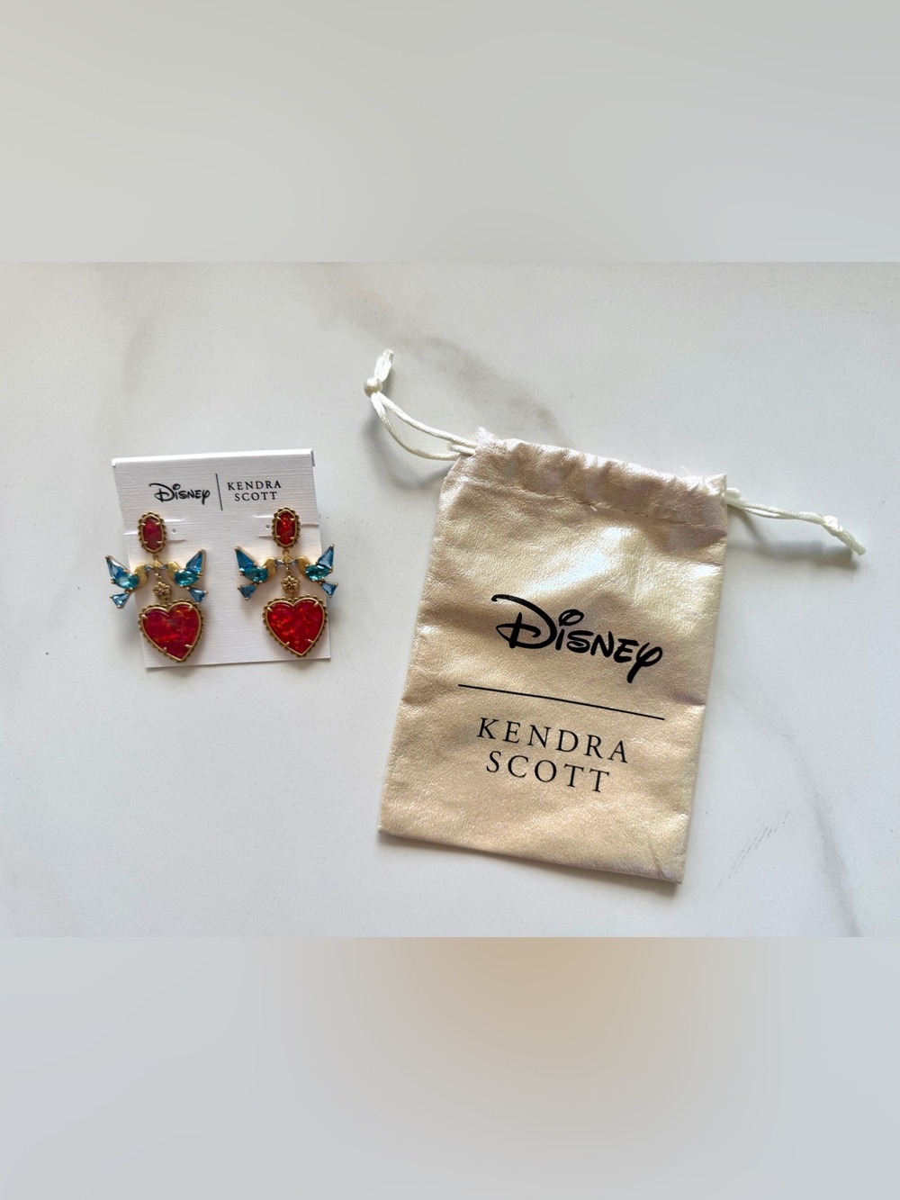 Disney x Kendra Scott Snow White Heart Statement Earrings Gold Red Opal NWT Rare